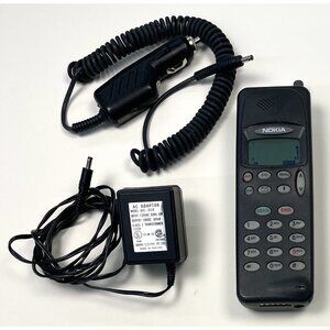 VTG NOKIA Brick Style Mobile CELL PHONE Model 100 w/ AC Power Cord & Car Charger